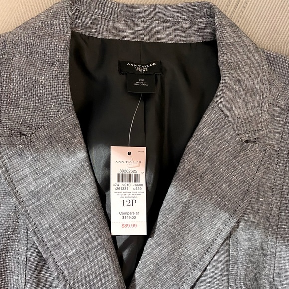 Ann Taylor Petite Short Sleeve Jacket - NWT - Picture 5 of 9